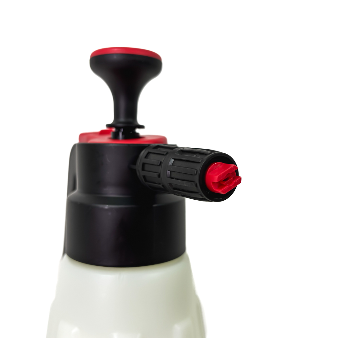 BOTELLA CON SPRAY UNIVERSAL 1.5 LTS - 2