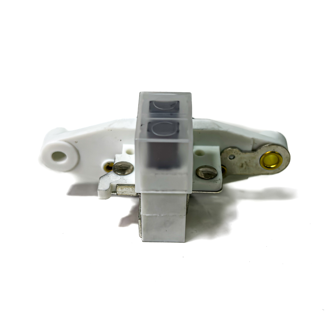 REGULADOR DE VOLTAJE TIPO BOSCH M. BENZ, FURGON Y PICK UP 180D 12 V VRB-311022 RNB311022 U311022 17609 B196M - 2