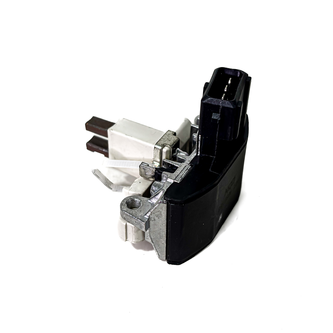 REGULADOR DE VOLTAJE TIPO BOSCH MERCEDES BENZ; IVECO; BMW 12 V RNB311506 U311506 - 3