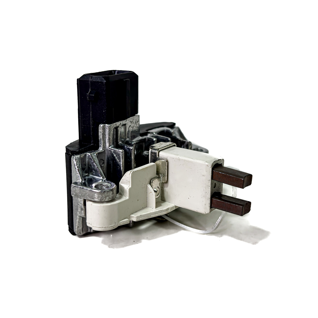 REGULADOR DE VOLTAJE TIPO BOSCH MERCEDES BENZ; IVECO; BMW 12 V RNB311506 U311506 - 4