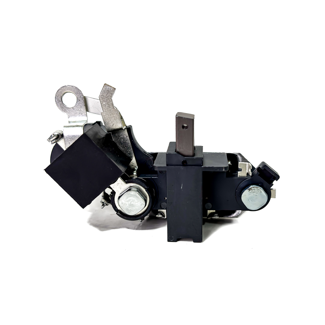 REGULADOR DE VOLTAJE TIPO HITACHI IZUSU AUTOELEVADORES, MAZDA, NISSAN CAMIONES 24V RNHTR2Z49 UTR2Z37 - 3