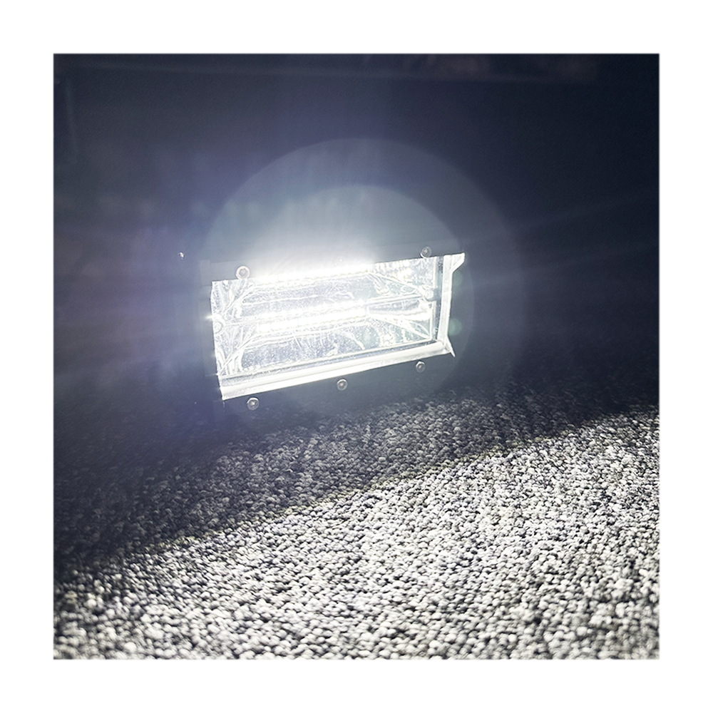 OFF ROAD BARRA DE LED PLUS RECTA BARRA DE LED DE 72 WATTS CON DISPLAY 3030 SMD ILMUNIACION  - 13.5 CM DE LARGO COLOR BLANCO - CARCAZA DE ALUMINIO - HAZ DE LUZ SPOT - 8