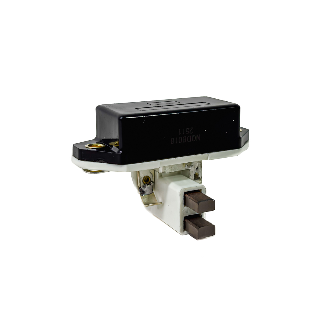 REGULADOR DE VOLTAJE TIPO BOSCH VOLVO B58,B10M,NL10 Y 12; M.BENZ L1618,2318,1630, 1215,1315,609,611,614,709,711, 714,809,811,814,914, 917, 11141320,1514; CHASIS Y ÓMNIBUS OF 1315 Y 1318, OH 1418,1635; SCANIA.    17613 / 17638  VRB-018  U018 / U311301  RNB018 ( 24 Volt ) - 2