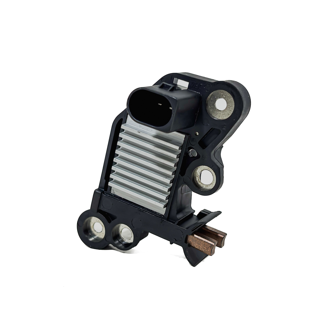 REGULADOR DE VOLTAJE TIPO BOSCH VW: GOL, VOYAGE, UP, NEW BEETLE, SAVEIRO (TODOS GERAÇÃO 5), POLO, GOLF, FOX, TREND, KOMBI 2006, IVECO: DAILY IV 2006>2011, DAILY V 2011>2014, DAILY VI 2014> FIAT DUCATO, UNO EVOLUTION 1.4 2015>; MITSUBISHI CANTER, FUSO CANTER   17692  VRB-220701  U22 - 2