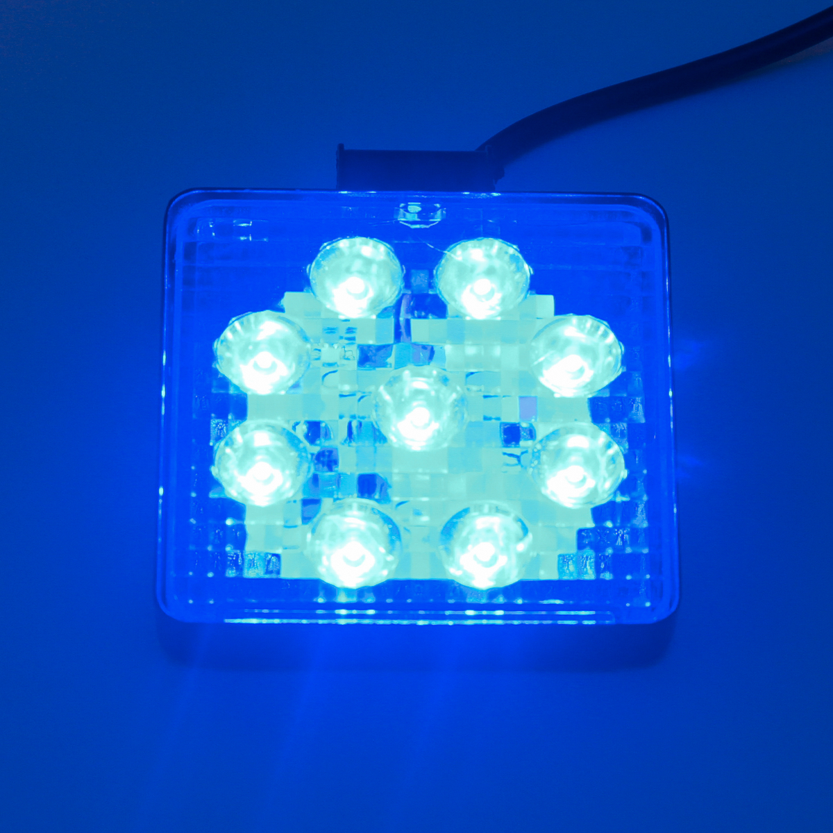 OFF ROAD FARO DE LED UNIVERSAL CUADRADO 27 WATTS (9 LED  3 WATTS) COLOR AZUL 12V / 24V  - HAZ DE LUZ SPOT - - 5