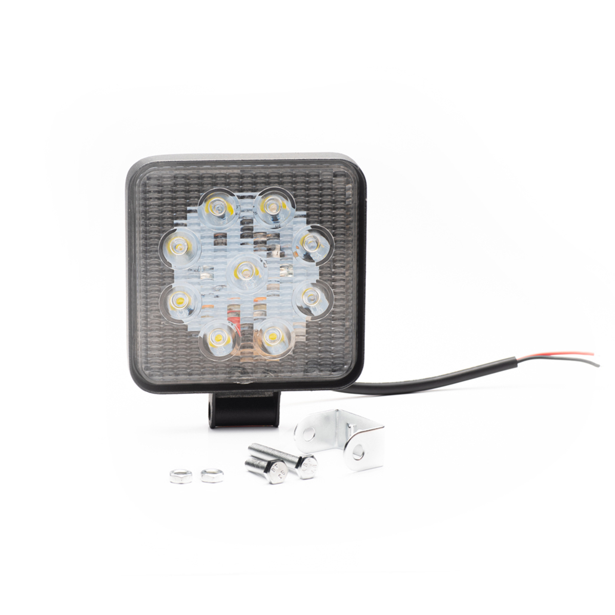 OFF ROAD FARO DE LED UNIVERSAL CUADRADO 27 WATTS (9 LED  3 WATTS) COLOR BLANCO 12V / 24V  - HAZ DE LUZ SPOT - CANTIDAD POR CAJA MASTER 50 - 7