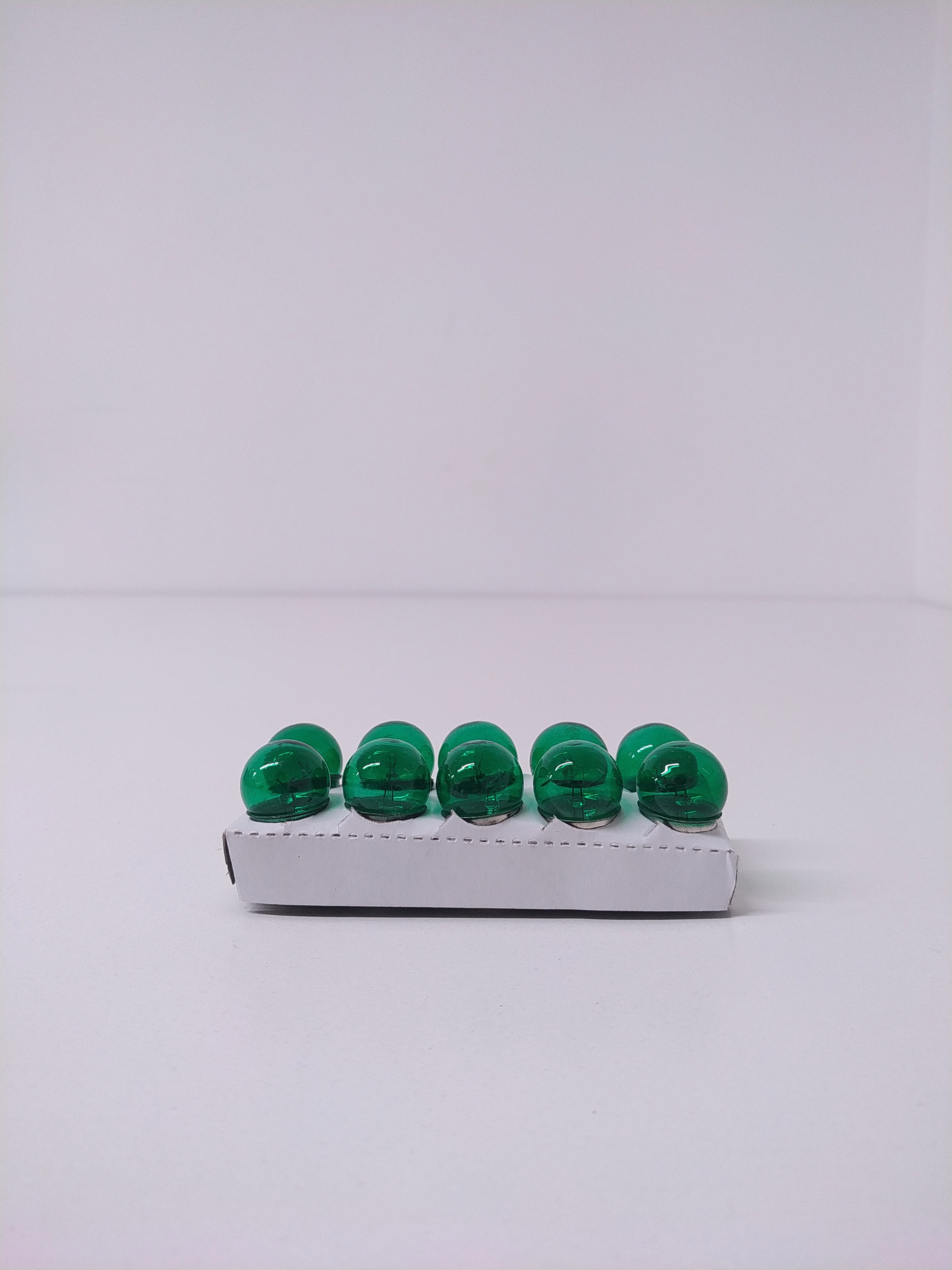 LAMPARAS DE SEÑALIZACION R5W 67 12V5W BA15S VERDE  (CODIGO ANTERIOR: 12821KOGRE)