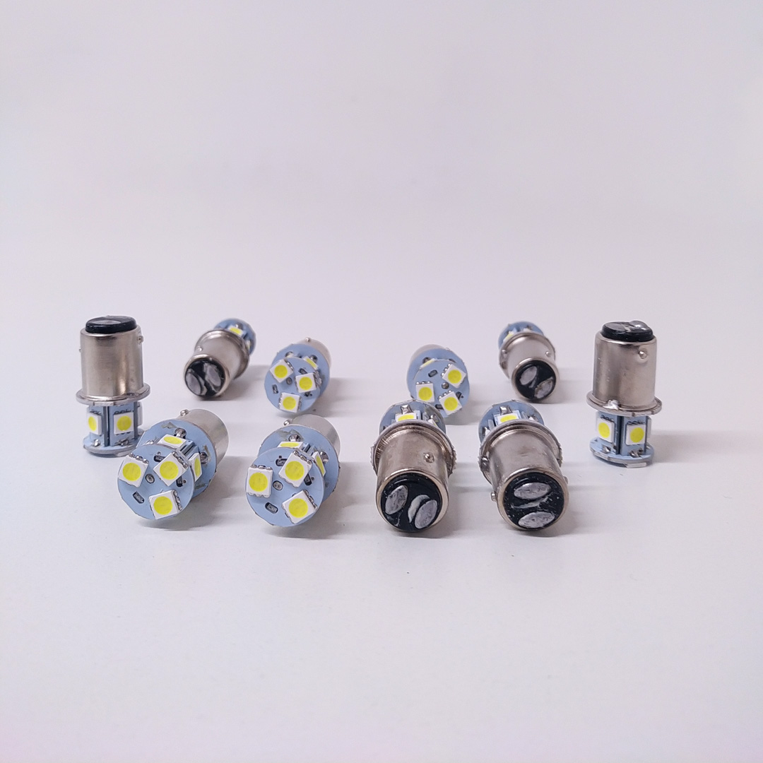 LED SEÑALIZACION SMD BLISTER X 2 1034 - 1157 - P21/5W 2 POLOS 8 LED 5050 SMD - BLANCO 12V