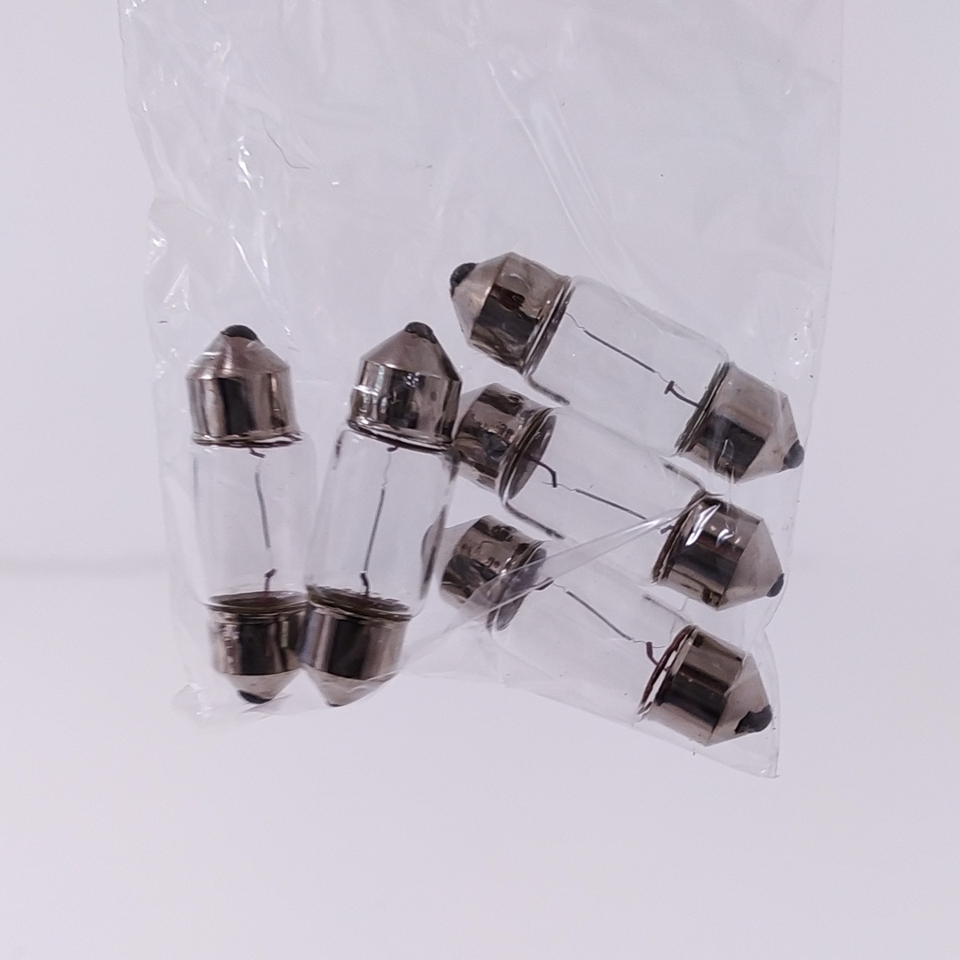 LAMPARA DE SEÑALIZACION C10W TUBULAR 12V 10W 1131MM E4 207 CANTIDAD POR CAJA MASTER 5000