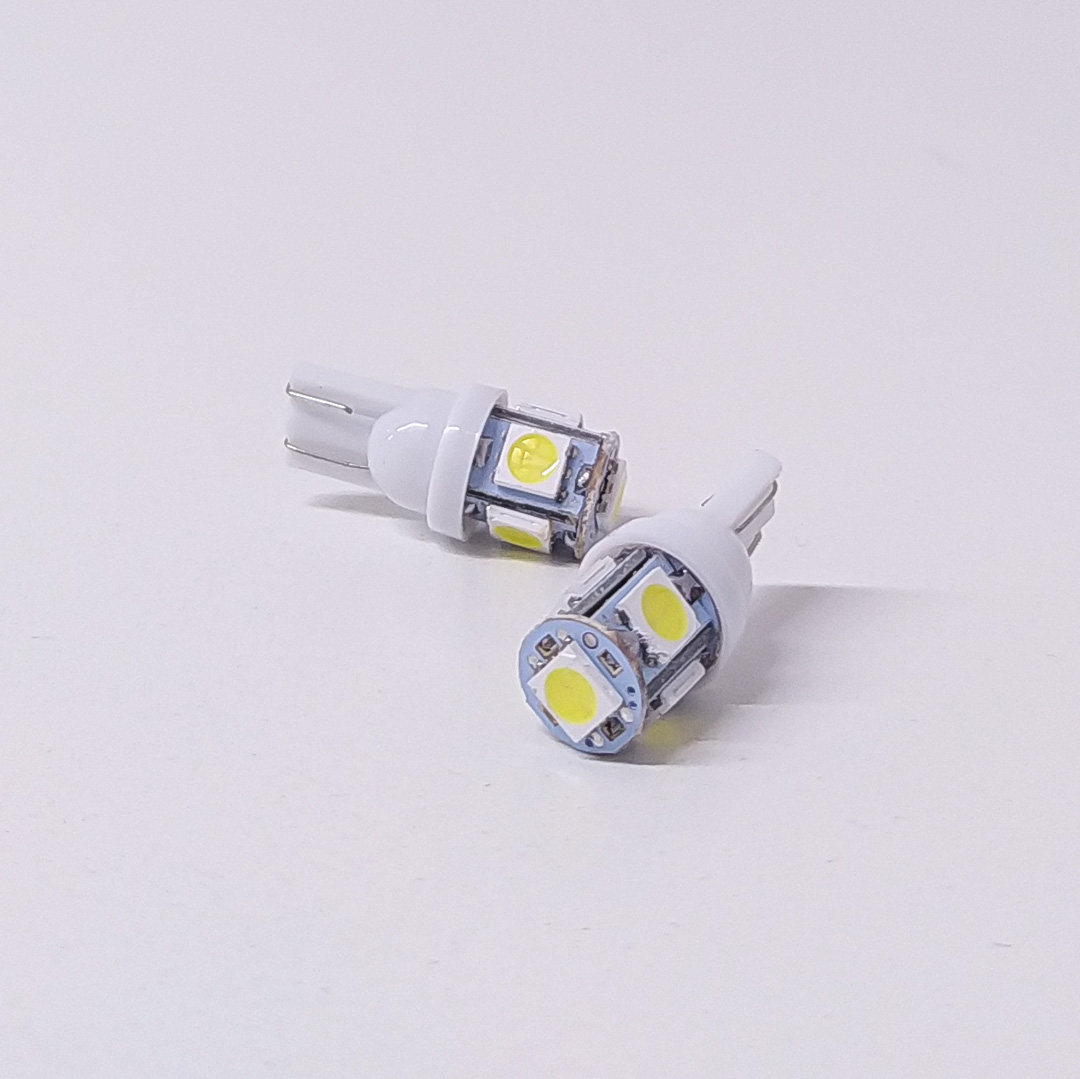 LED SEÑALIZACION SMD BLISTER X 2 2821 - T10 - W5W 5 SMD 5050 SMD BLANCO 24V BLISTER X 2 UNIDADES CANTIDAD POR CAJA MASTER 1250