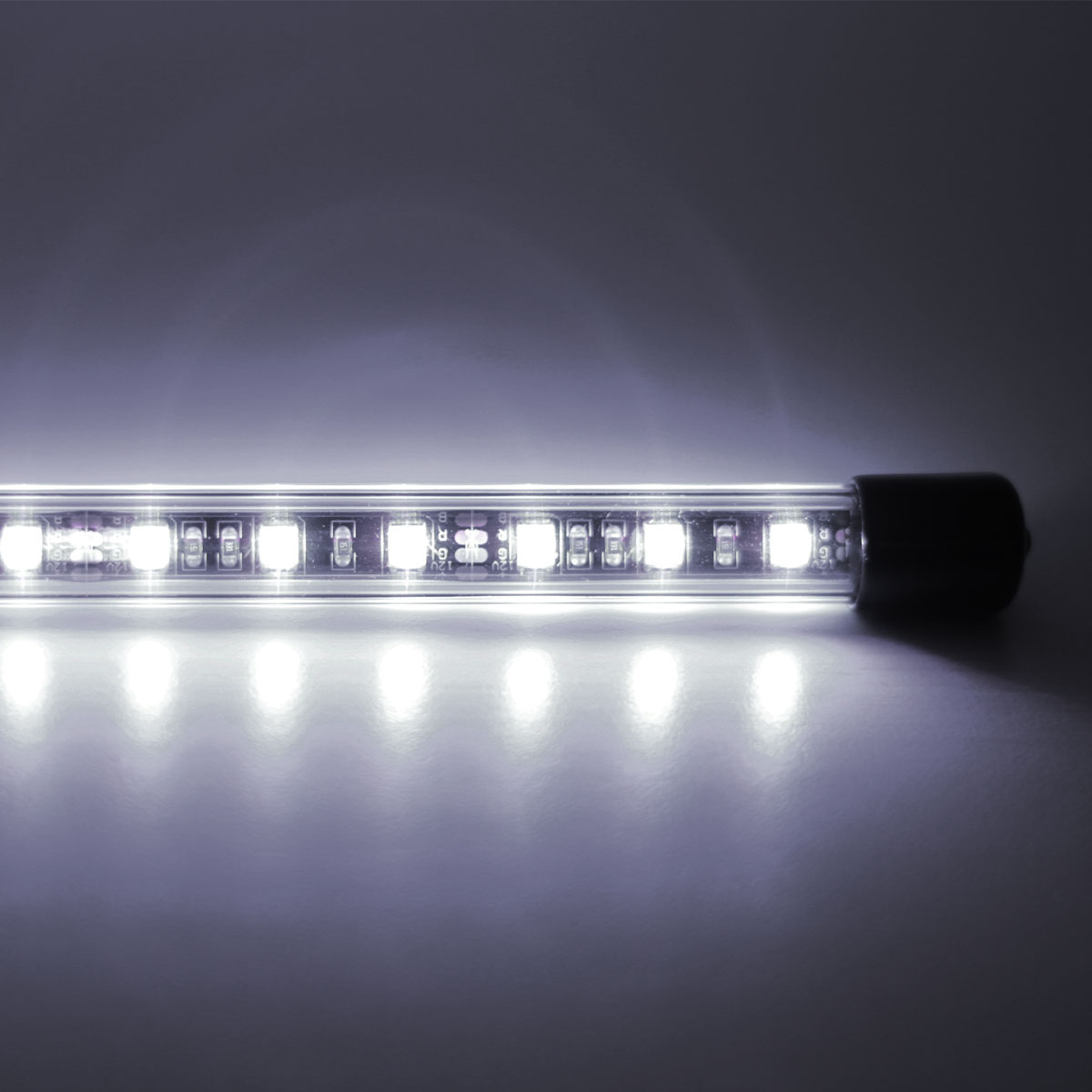 ANTENA PARA UTV / PICK UPS 12V 1.8 METROS DE LARGO, 120 LED 5050 SMD COLOR BLANCO, BASE METALICA Y BANDERA DE REGALO