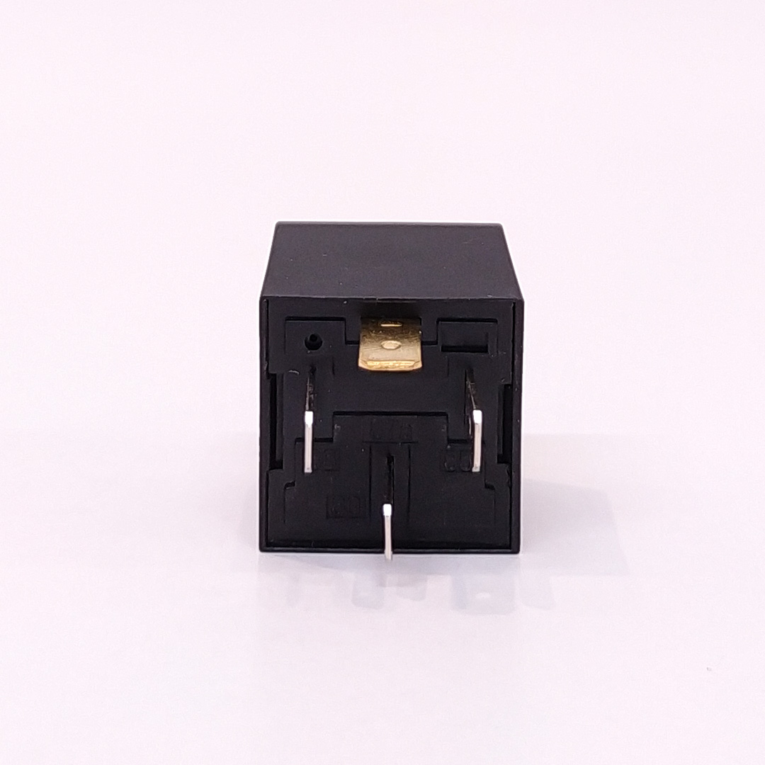 RELAY UNIVERSAL 4T 12V 50 AMP >> RTM 34 CANTIDAD POR CAJA MASTER 500 - 5