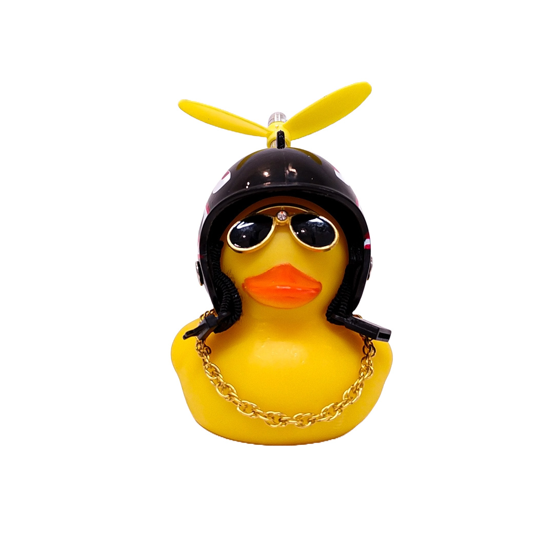 PATITO DECORATIVO PARA AUTO, BICI O MOTO CASCO NEGRO DIBUJO TIBURON CON ANTEOJOS, CADENA Y HELICE - 4