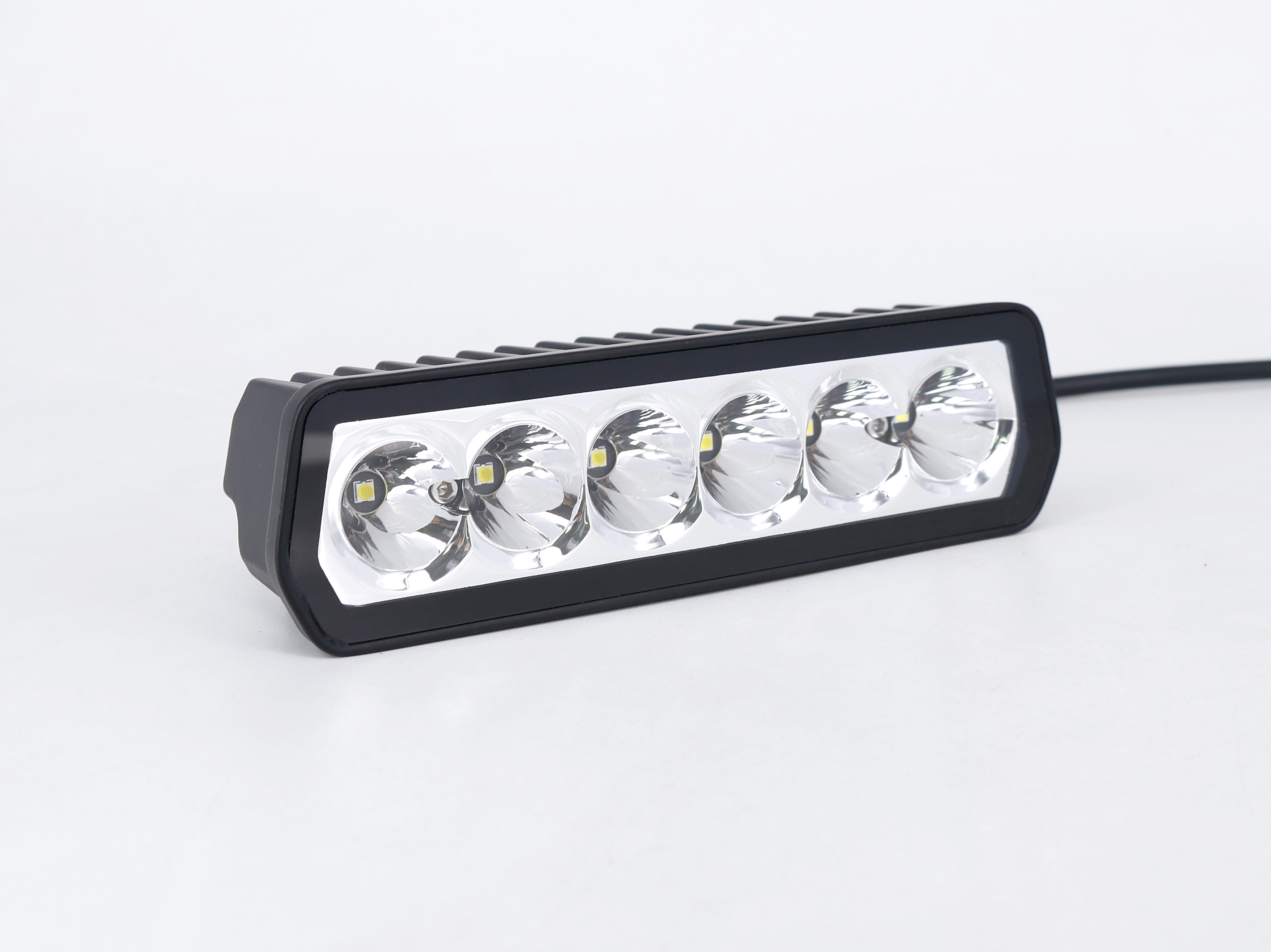 OFF ROAD FARO DE LED UNIVERSAL RECTANGULAR 16X7CM COLOR BLANCO- 30 WATTS - 6 CHIP LED OSRAM P7 - 12V/24V - 2