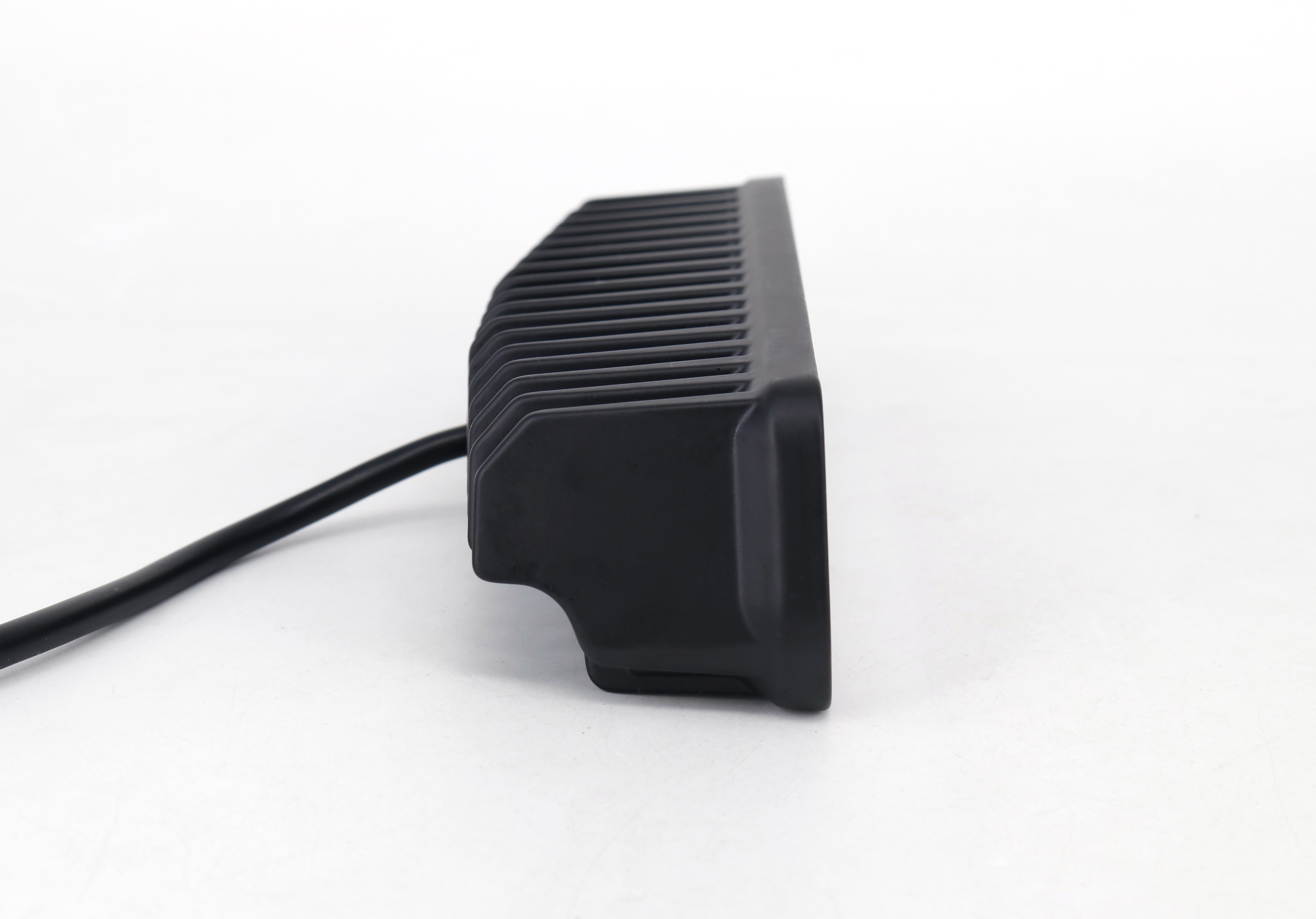 OFF ROAD FARO DE LED UNIVERSAL RECTANGULAR 16X7CM COLOR BLANCO- 30 WATTS - 6 CHIP LED OSRAM P7 - 12V/24V - 3