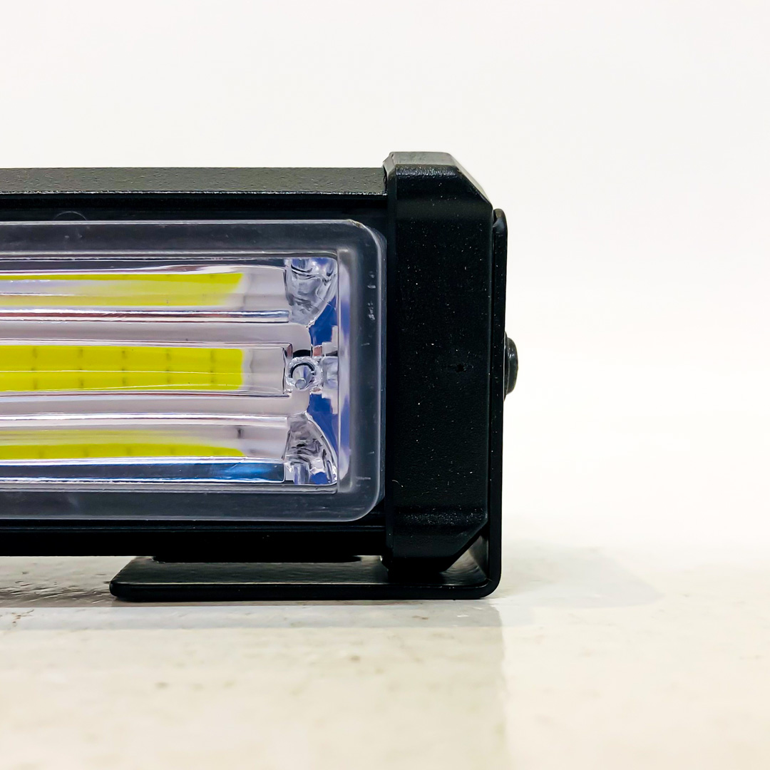 OFF ROAD BARRA LED COB DUAL 12-36V BLANCA Y AMBAR 7 BLOQUES COB 105W FLASH 10 FUNCIONES 1050X40X45MM  INCLUYE TOMA A 12V CON INTERRUPTOR ON / OFF Y MANEJO DE FUNCIONES DESTELLANTES - 2