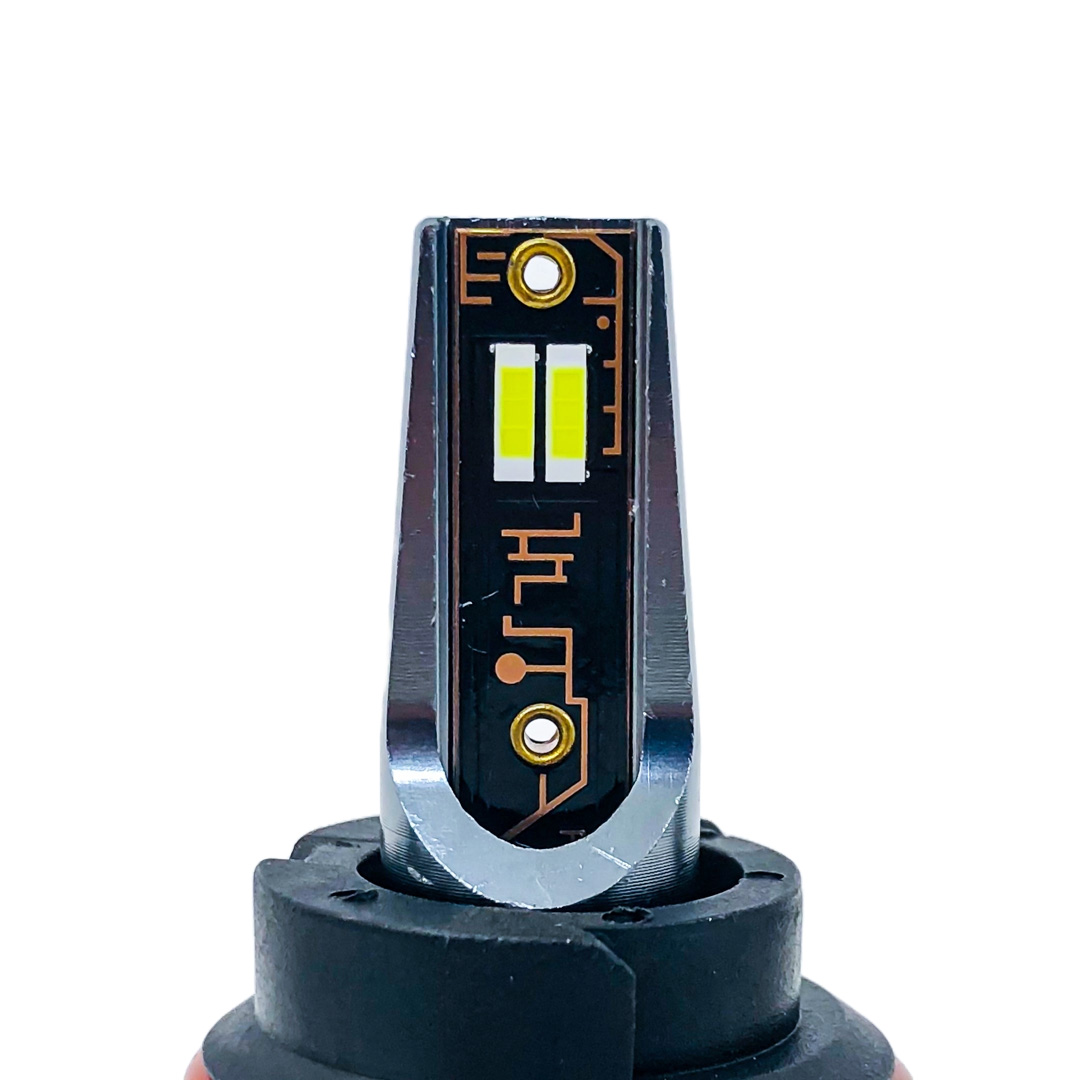 OFF ROAD KIT DE LED R8 9007 10MA GENERACION CHIP CSP SIN COOLER 30000 LUMENS 42WATTS 12V - 10