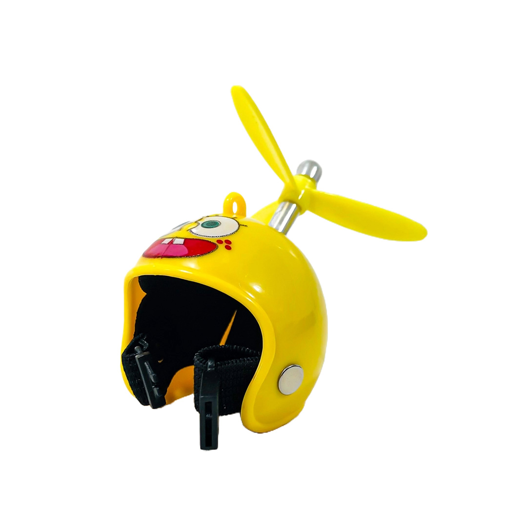 PATITO DECORATIVO PARA AUTO, BICI O MOTO CASCO AMARILLO DIBUJO BOB ESPONJA CON ANTEOJOS, CADENA Y HELICE - 8