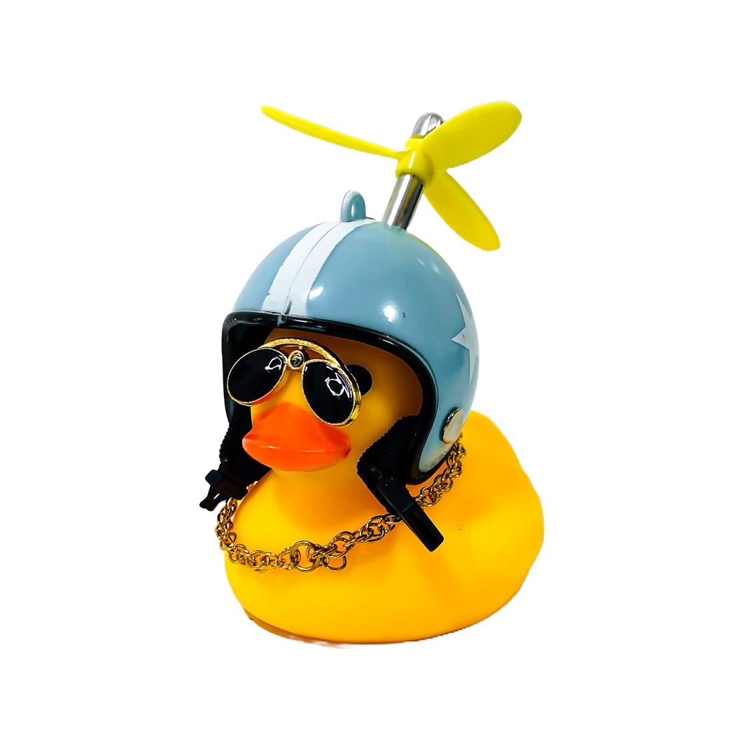 PATITO DECORATIVO PARA AUTO, BICI O MOTO CASCO CELESTE DIBUJO ESTRELLA CON ANTEOJOS, CADENA Y HELICE - 6