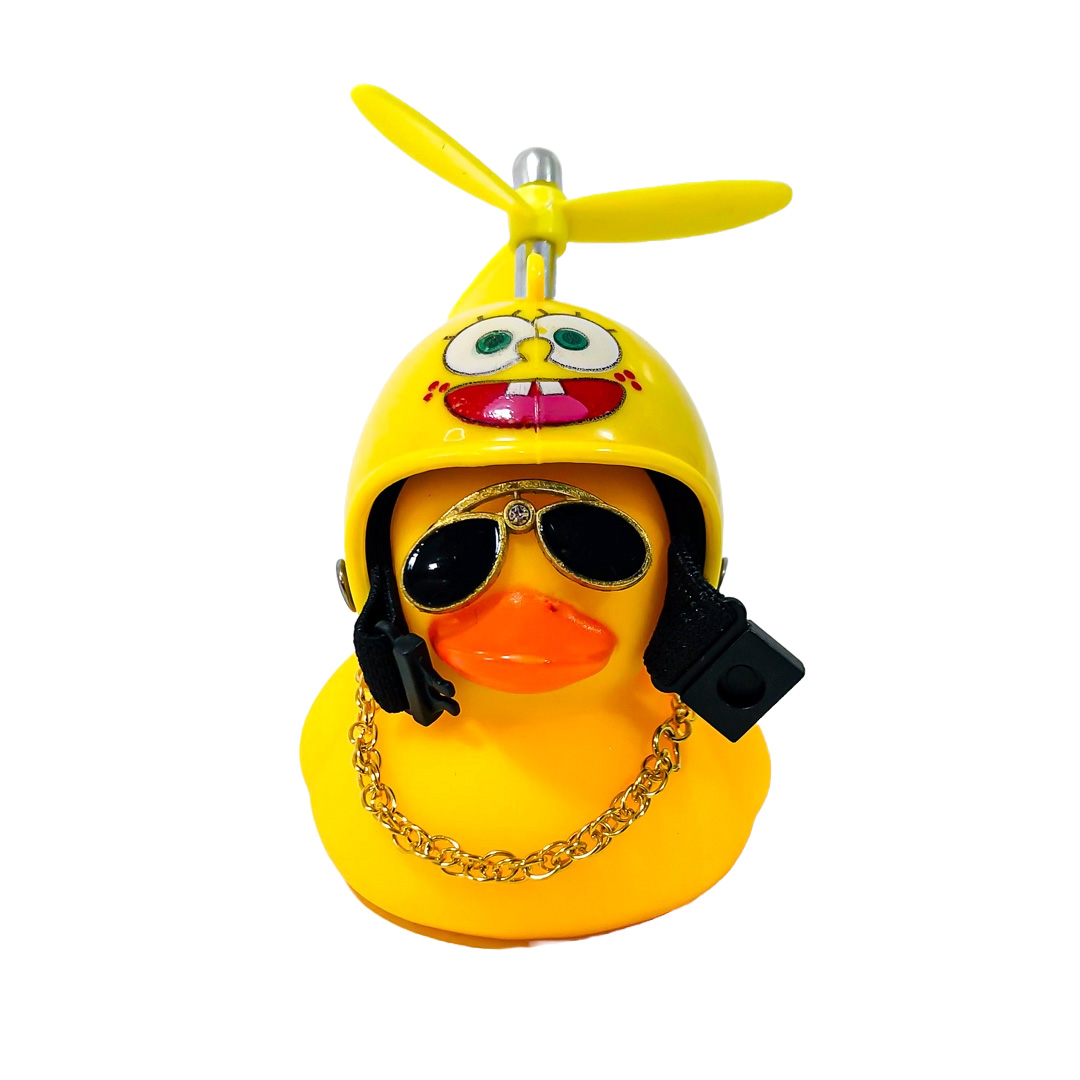 PATITO DECORATIVO PARA AUTO, BICI O MOTO CASCO AMARILLO DIBUJO BOB ESPONJA CON ANTEOJOS, CADENA Y HELICE - 9