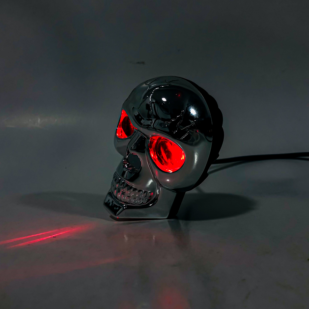 OFF ROAD FARO DE LED UNIVERSAL CALAVERA CON ILUMINACION EN LOS OJOS FUNCIONES BLANCA / AMBAR / BLANCA + AMBAR + FLASH + RGB 12V / 24V MEDIDAS 8,5 CM * 6,5 CM * 5,3 CM - 4