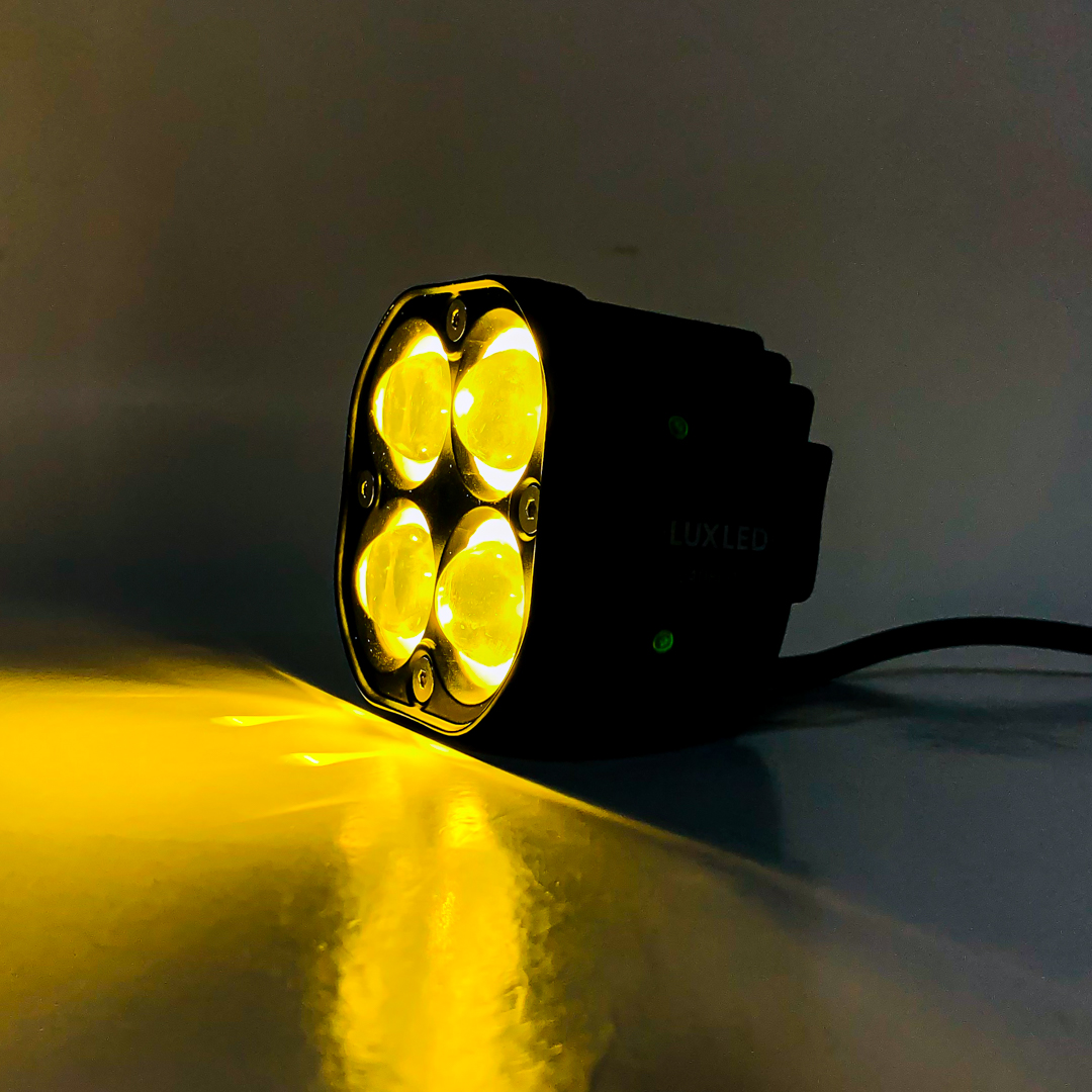 OFF ROAD FARO DE LED UNIVERSAL JUEGO DE FARO CUADRADO CON FUNCION ALTA Y BAJA, COLOR BLANCO Y AMBAR 12V / 24V MEDIDAS 7,5 CM * 7 CM * 6,8 CM - 9